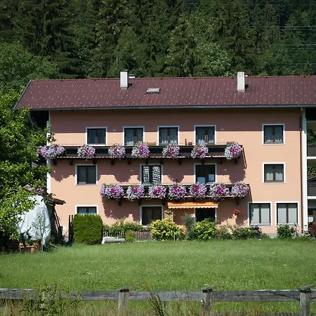 Handle Bed & Breakfast 2*