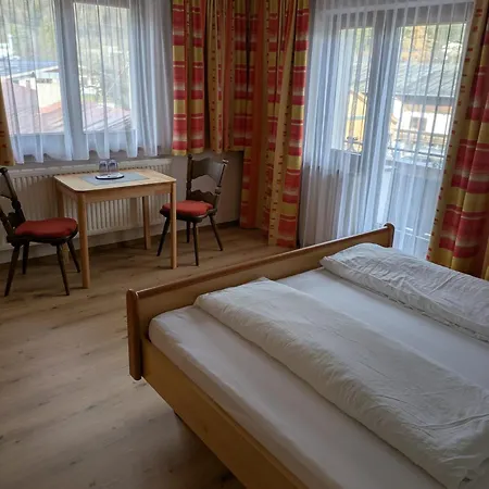 Bed and Breakfast Handle Kramsach