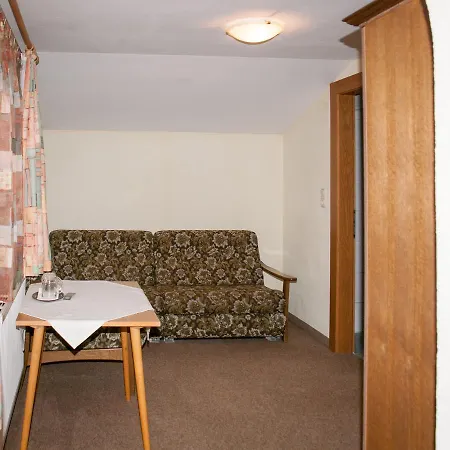 Bed & Breakfast Handle