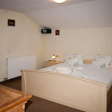 Bed & Breakfast Handle Kramsach