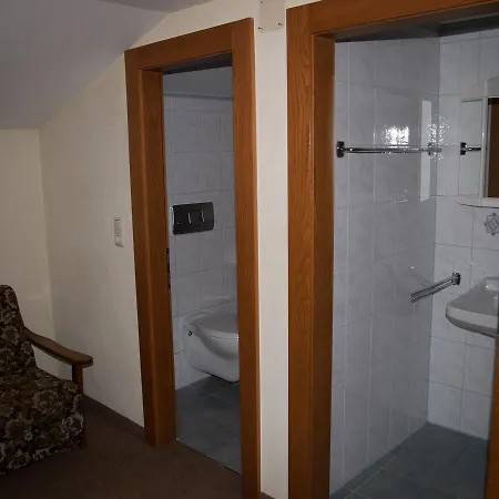 Bed & Breakfast Handle