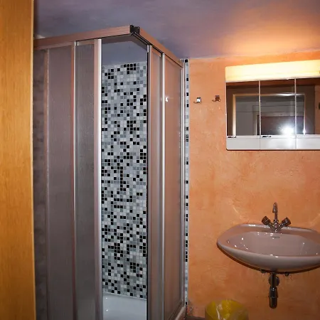 Handle Bed & Breakfast 2*